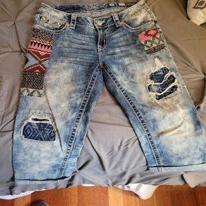 Miss Me distressed Embellished Capri Jeans size 29